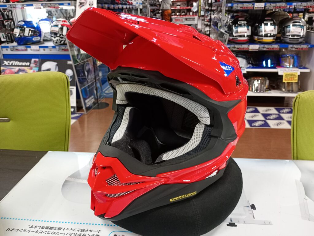 新作ヘルメット入荷速報】SHOEI最新カラーが続々登場！オンも
