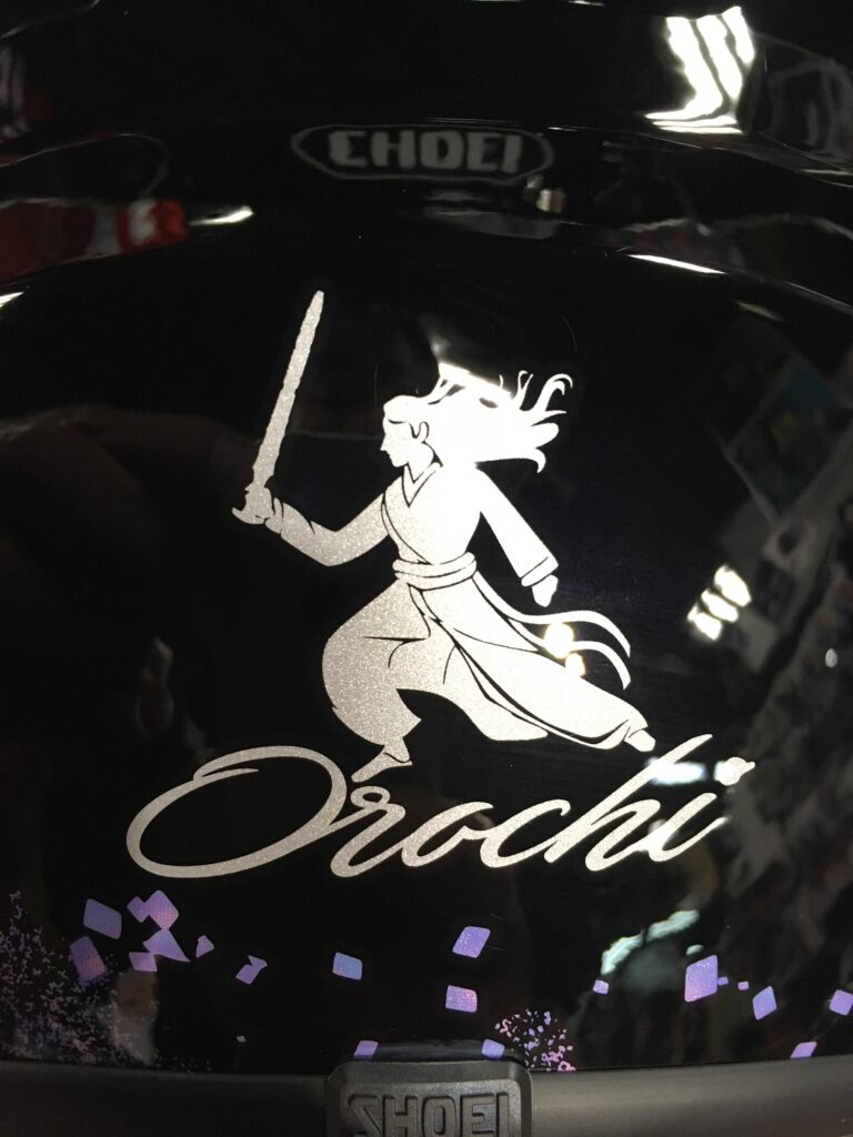 SHOEI X-Fifteen OROCHI 入荷しました。日本神話と螺鈿の融合