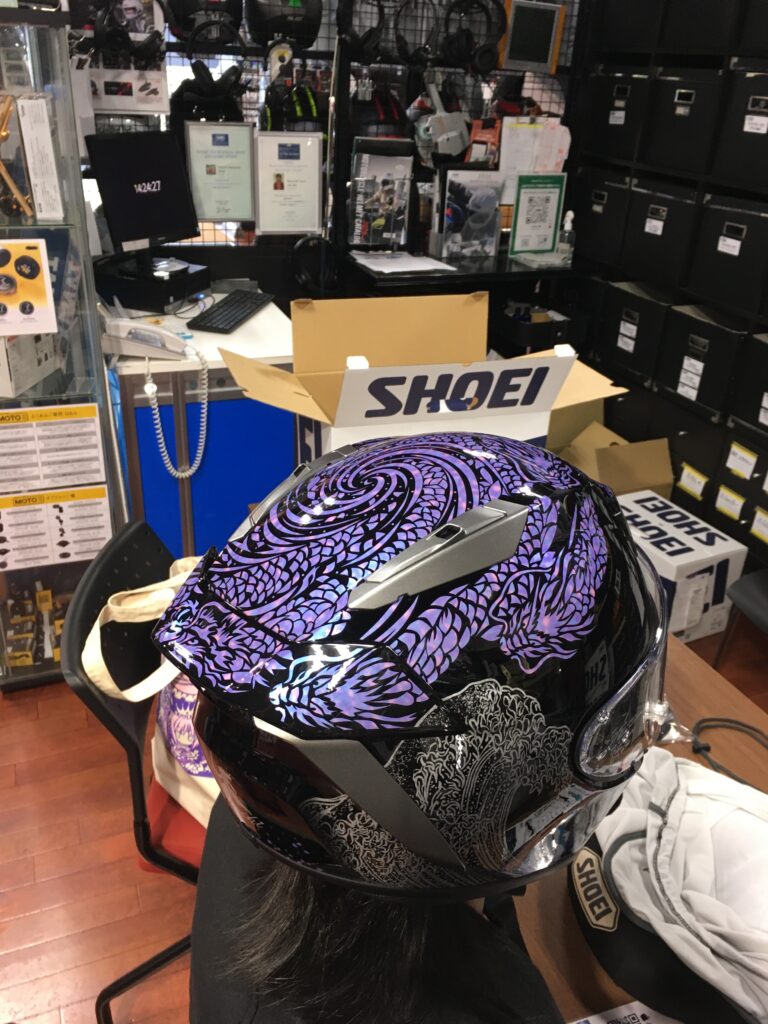 SHOEI X-Fifteen OROCHI 入荷しました。日本神話と螺鈿の融合